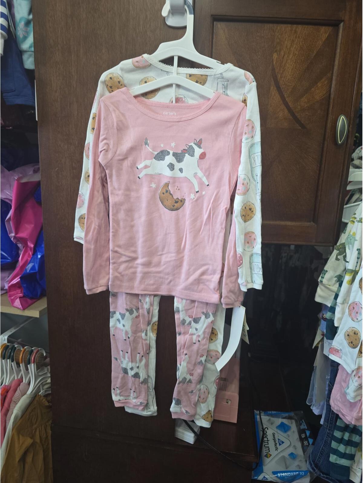 5t Brand New Carters Pajamas Item 560